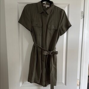 LOFT Green Casual Shirt Jumpsuit with Short Raglan Sleeves and Notched Collar
